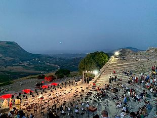 ultime-della-sera-sicilia-terra-di-sentimenti-estremi-terra-di-odio-e-damore