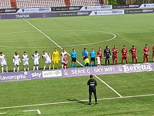 calcio-serie-c-winkelmann-regala-tre-punti-doro-al-trapani