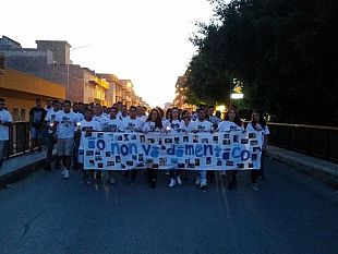 in-centinaia-al-corteo-per-ricordare-i-fratelli-piero-e-daniele-di-marco