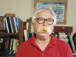 video-dichiarazione-sindaco-cristaldi-su-superamento-emergenza-rifiuti-e-distribuzione-kit-differenziata