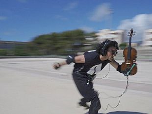 lartista-trapanese-alessandro-librio-protagonista-di-meteorite-in-giardino-a-torino