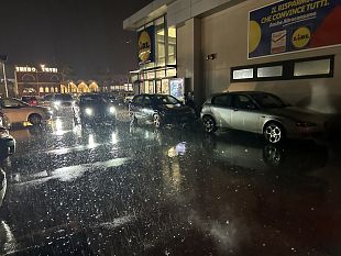 grave-giovane-extracomunitario-accoltellato-al-culmine-di-una-rissa-in-un-parcheggio