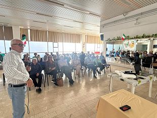 erice-anziani-a-lezione-di-servizi-online