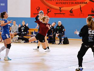 a2-handball-trapani-chiaravalle-31-28-le-granata-tornano-al-successo-vittoria