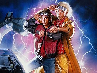 la-chitarra-di-marty-mcfly-scomparsa-star-di-ritorno-al-futuro-e-fan-si-uniscono-nella-caccia-al-tesoro