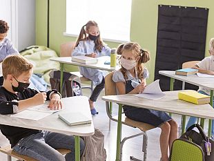 il-10-gennaio-si-rientra-tra-i-banchi-le-regole-per-evitare-focolai