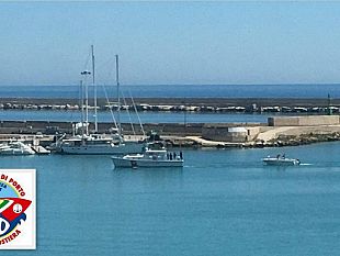 soccorsi-quattro-diportisti-dalla-guardia-costiera-di-mazara-del-vallo