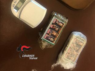 trapani/trapani-spaccio-di-stupefacenti-coppia-in-manette-arrestata-dai-carabinieri