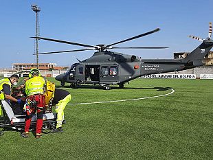 trapani/riserva-dello-zingaro-donna-recuperata-da-equipaggio-dell82-centro-csar