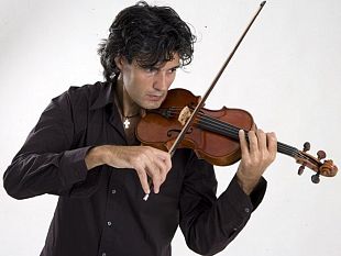 castelvetrano/mauro-carpi-apre-la-seconda-edizione-di-sicilia-parra-alle-cave-di-cusa