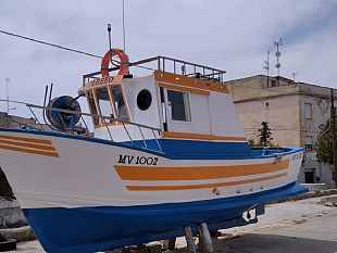 la-nave-perseo-e-tornata-a-solcare-il-mare-di-marinella-di-selinunte