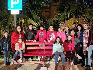 paceco-inaugurata-panchina-rossa-in-memoria-delle-vittime-di-violenza