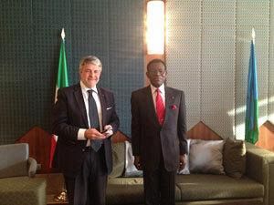 tumbiolo-ricevuto-dal-presidente-della-repubblica-della-guinea-equatoriale