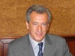 stato-di-abbandono-del-parcheggio-comunale-di-via-g-a-amodei-l-interrogazione-del-consigliere-accardi