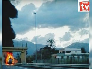 camion-in-fiamme-chiuso-tratto-autostrada-a29-palermo-mazara