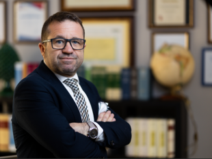 opportunita-negli-emirati-arabi-uniti-lavv-antonio-giulio-alagna-allincontro-promosso-dal-sole-24-ore