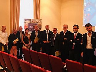 incontro-con-sace-e-banca-carige-nuove-opportunita-per-le-imprese-del-distretto-della-pesca