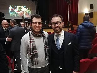 video-intervista-al-ministro-alfonso-bonafede-dopo-il-concerto-di-natale-del-liceo