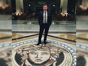 da-paceco-ai-grattacieli-di-dubai-la-vita-da-manager-del-lusso-di-massimo-fonte