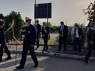 partanna-deposta-una-corona-di-fiori-commemorare-la-strage-di-capaci