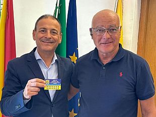 mazara-calcio-abbonamento-n-1-per-il-sindaco-salvatore-quinci