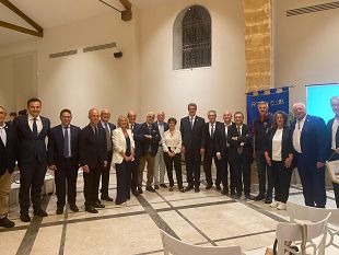 il-rotary-club-marsala-sostiene-il-progetto-albero-azzurro-per-le-persone-con-disabilita