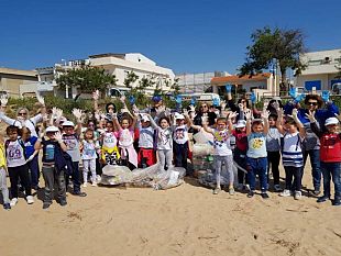 comune-c-bello-oltre-300-alunni-dellistituto-comprensivo-pirandello-s-giovanni-bosco-assieme-allamministrazione-comunale-alla-giornata-ecologica