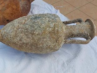 trapani/ritrovate-due-anfore-nel-mare-di-trapani