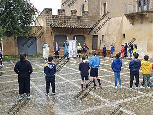 invasione-di-mostri-al-castello-grifeo