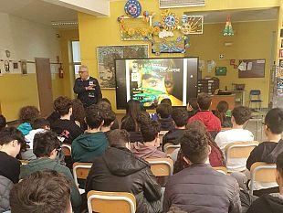 menfi-i-c-santi-bivona-gli-studenti-incontrano-il-presidente-del-wwf-sicilia-area-mediterranea-giuseppe-mazzotta