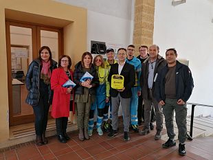 video-mazara-inaugurazione-del-defibrillatore-allinterno-del-palazzo-comunale