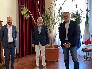 questione-ospedale-alfano-incontra-i-deputati-m5s-allars-per-difendere-il-nosocomio-dal-declassamento