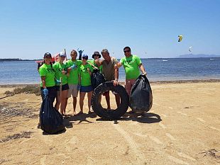 marsala-giornate-di-pulizia-straordinaria-della-costa-per-i-volontari-dellassociazione-sport-turismo-stagnone