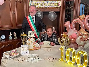 trapani-grande-festa-per-i-100-anni-della-signora-margherita