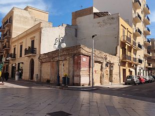 una-punta-di-sal-calano-gli-incassi-a-mazara-del-vallo-un-negozio-ogni-60-abitanti-la-crisi-e-forte