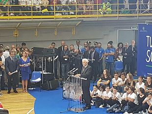tutti-a-scuola-con-il-presidente-mattarella-il-ii-circolo-ruggero-settimo-e-presente