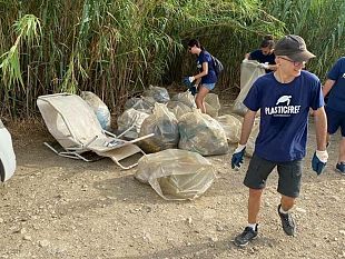 terme-segestane-ripulite-da-200kg-di-plastica