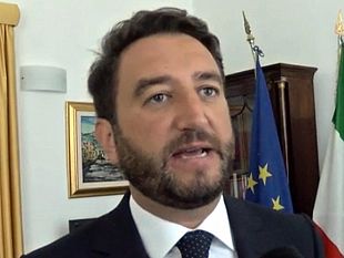 domani-il-vice-ministro-cancelleri-incontrera-il-sindaco-e-partecipera-alla-fiaccolata-per-salvare-lospedale