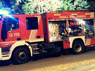 incendiata-betoniera-di-una-ditta-di-calcestruzzi-a-strasatti