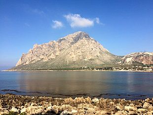 custonaci-strisce-blu-e-nuovi-servizi-a-cornino