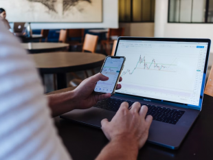 la-psicologia-alla-base-del-comportamento-degli-investitori-nei-confronti-delle-criptovalute