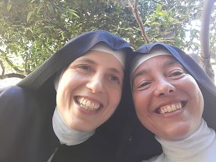 professione-solenne-tra-le-clarisse-di-alcamo-di-suor-chiara-luce-milazzo