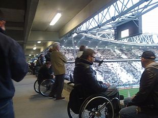 un-lettore-denuncia-hanno-fatto-pagare-il-biglietto-allo-stadio-paolo-marino-allaccompagnatore-di-un-disabile