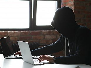 trapani/poste-italiane-i-consigli-ai-cittadini-per-contrastare-le-truffe-online