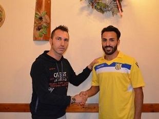 mazara-calcio-ritorno-in-gialloblu-del-difensore-walter-esposito