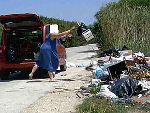 ancora-30-multe-per-abbandono-selvaggio-dei-rifiuti-tolleranza-zero-da-parte-dellamministrazione-comunale