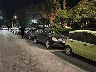 trapani-parcheggio-selvaggio-in-piazza-vittorio-automobilisti-ignorano-i-divieti