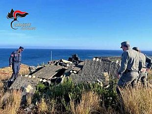 pantelleria-smaltimento-di-rifiuti-in-aree-protette-controlli-dei-carabinieri