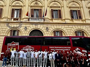 trapani-shark-ricevuta-a-palazzo-dali