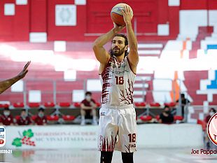 trapani/basket-playoff-udine-passa-a-trapani-e-vince-la-serie-3-1